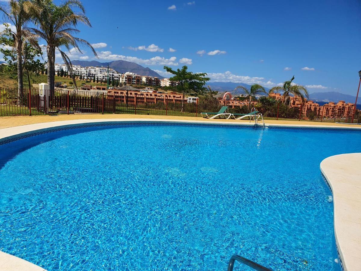 Seaview A Spectacular 3 Bed 3 Bathroom Penthouse Manilva Zewnętrze zdjęcie
